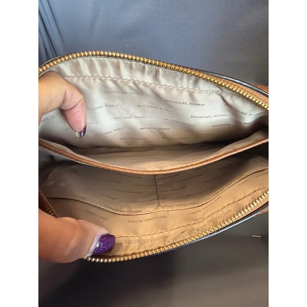 Michael Kors Jet Set East West Crossbody Bag Luggage Saffiano Leather Gold